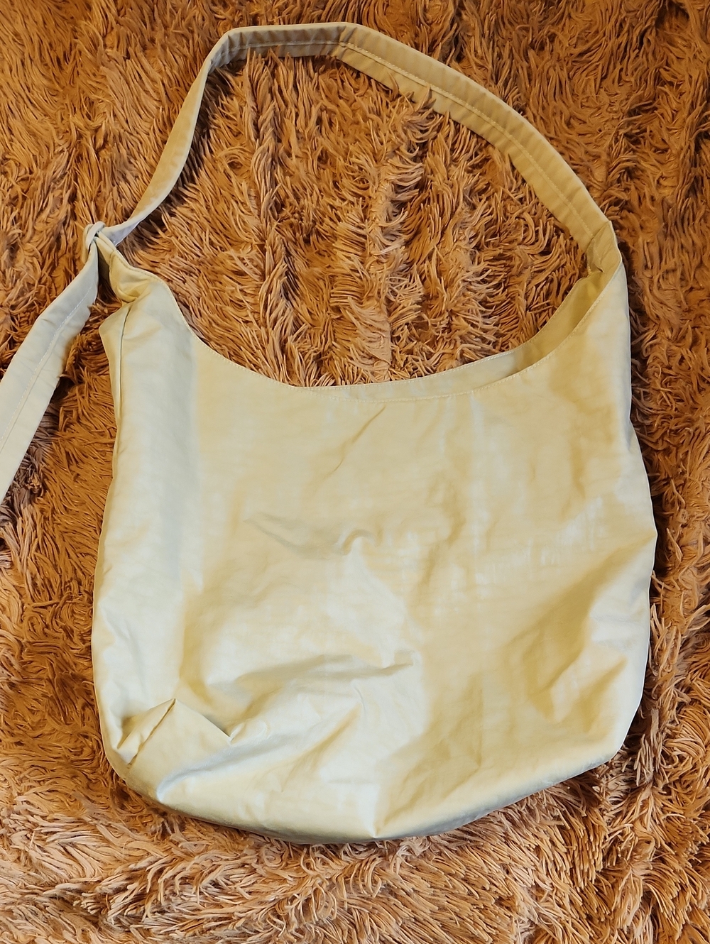 Baggu Large Sling Bag In Butter Yellow